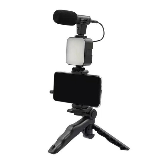 Smartphone & Camera Vlogging Studio Kits / مجموعات استوديو مدونات الفيديو للهواتف الذكية والكاميرات